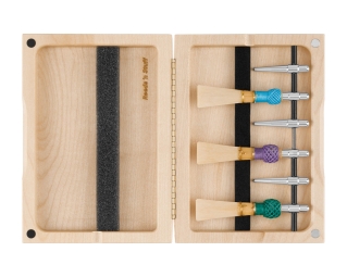 Wooden Case with Pins R'S 